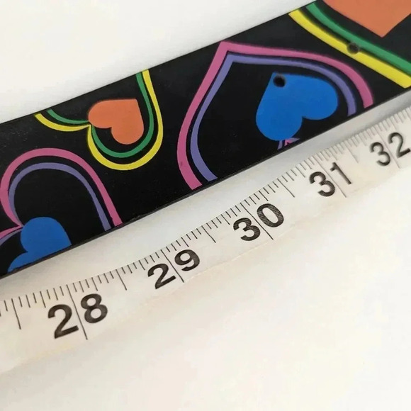 Bonded Leather Neon Heart Belt / Medium - Picture 3 of 5